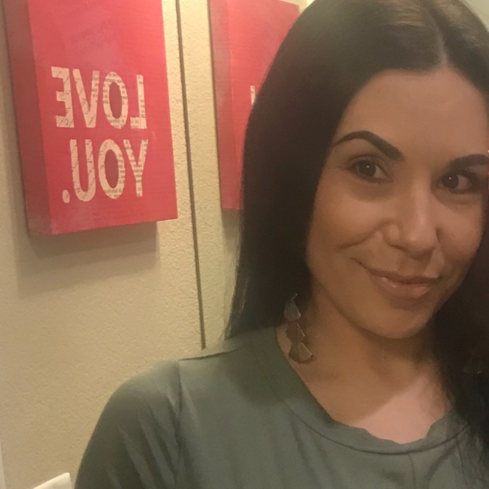 Meet your Posher, Ashleigh